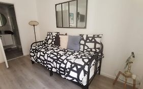 Studio cosy et rénové à 2 pas gare Reims Centre - Rue