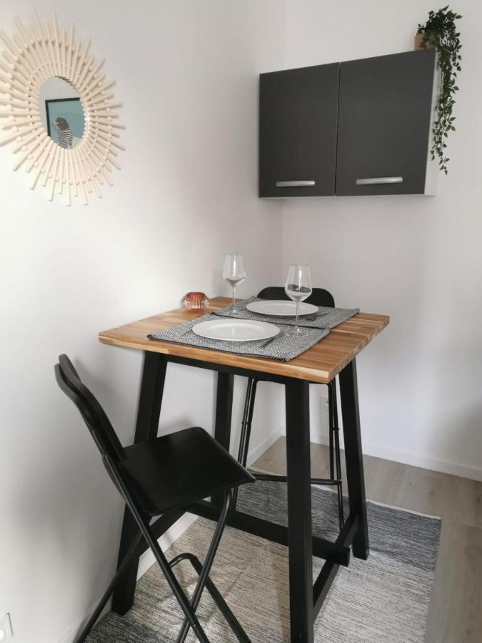 Appartement Studio cosy et rénové à 2 pas gare Reims Centre - Rue Extérieur photo